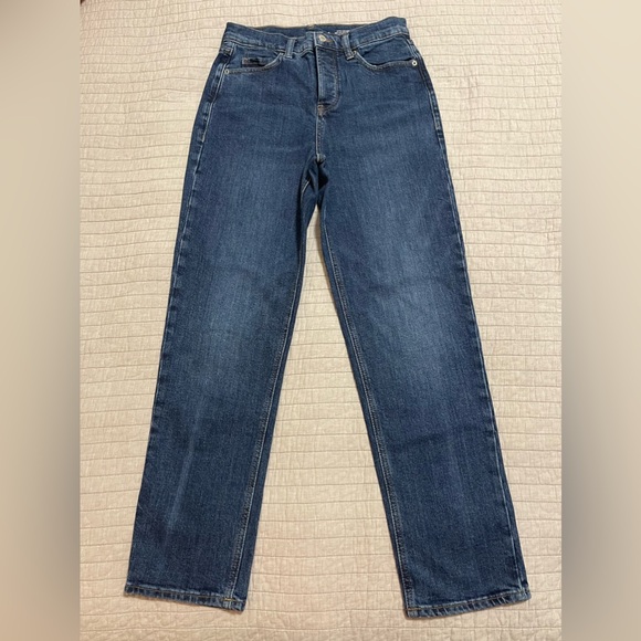 Old Navy Extra High Rise Button Fly Sky Hi Straight Secret Jeans Size 2 - Picture 1 of 12